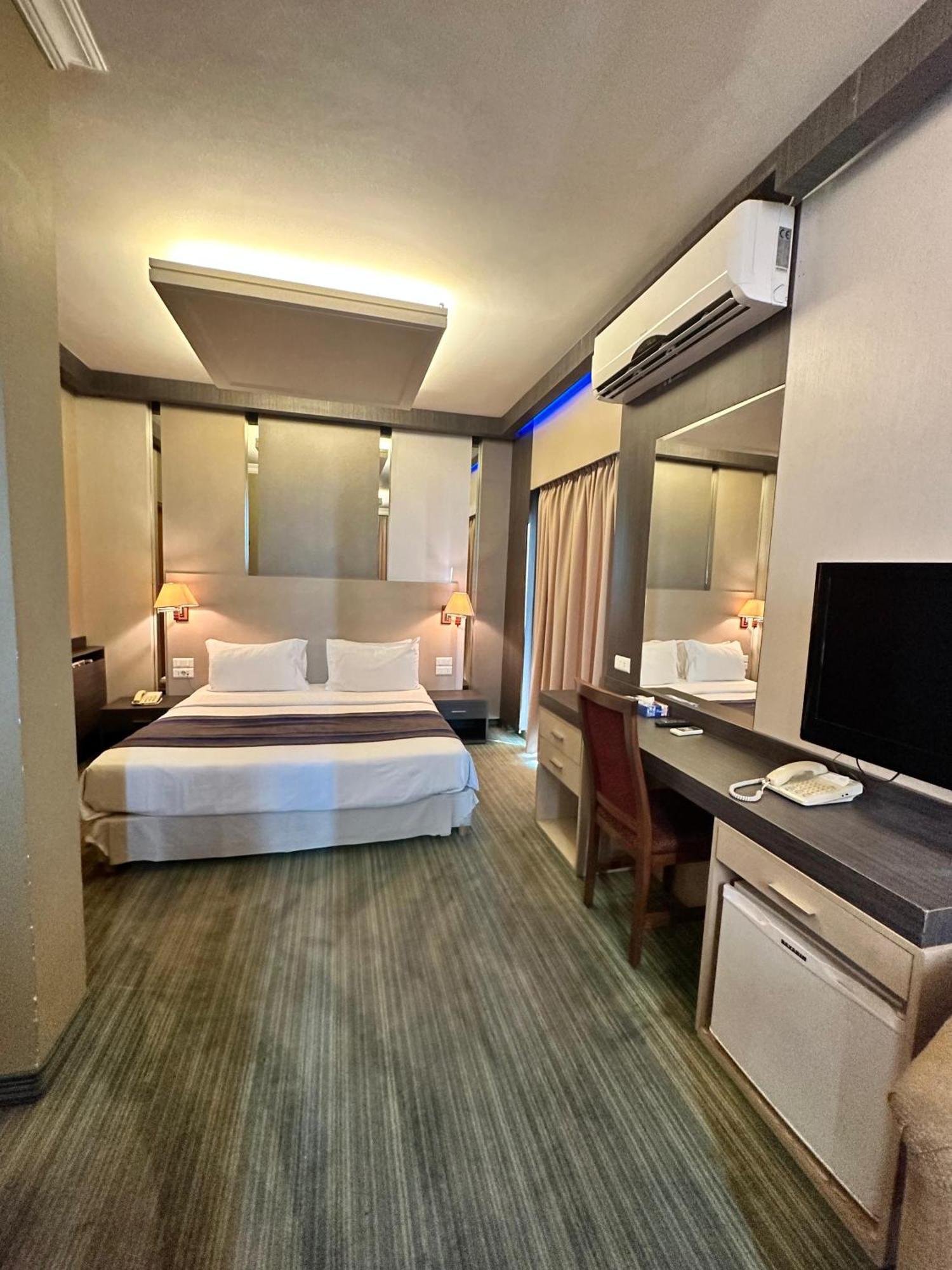 Padova Hotel เบรุต ภายนอก รูปภาพ
